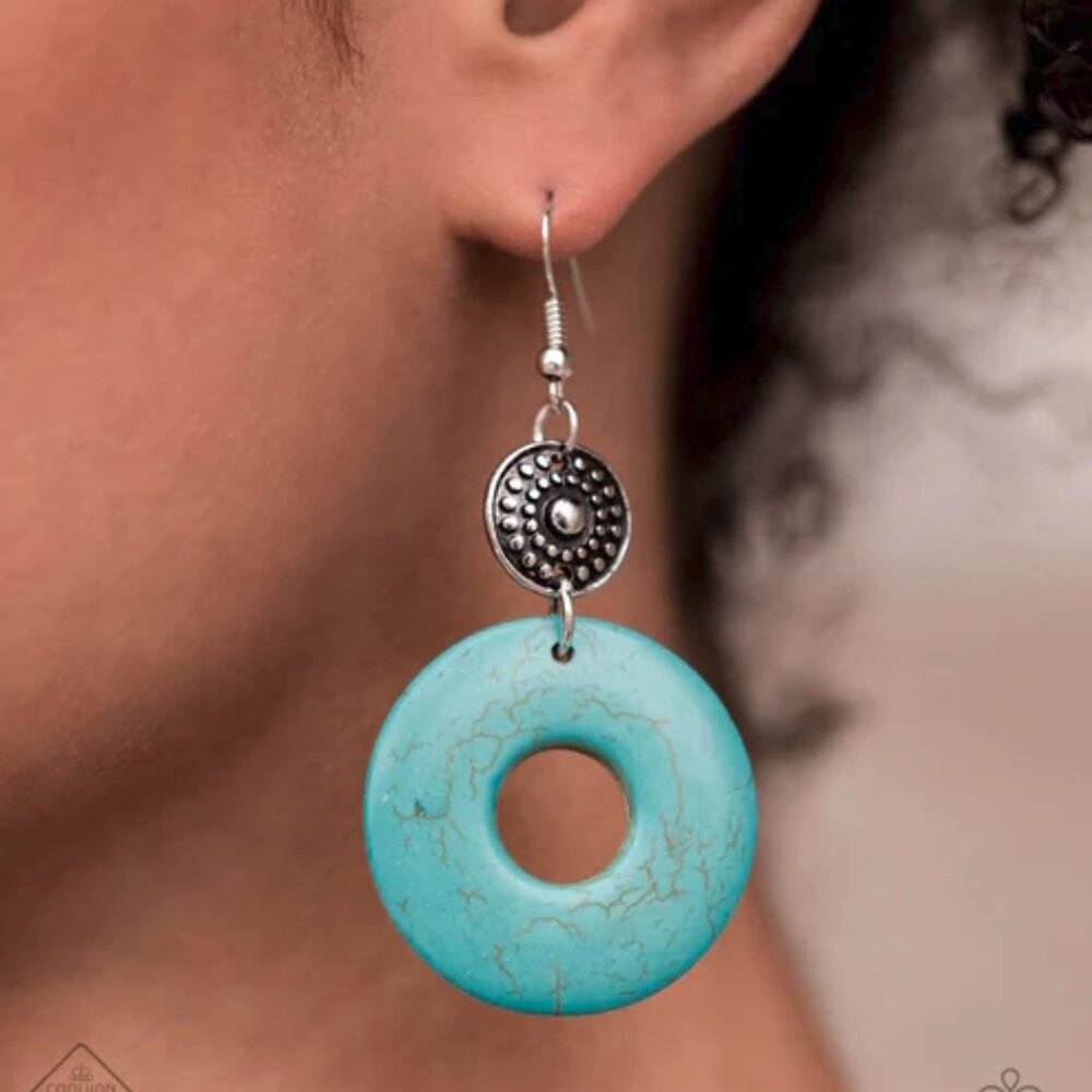 Paparazzi Jewelry Accessories - Earthy Epicenter - Blue Earrings - Vintage - Picture 3 of 4